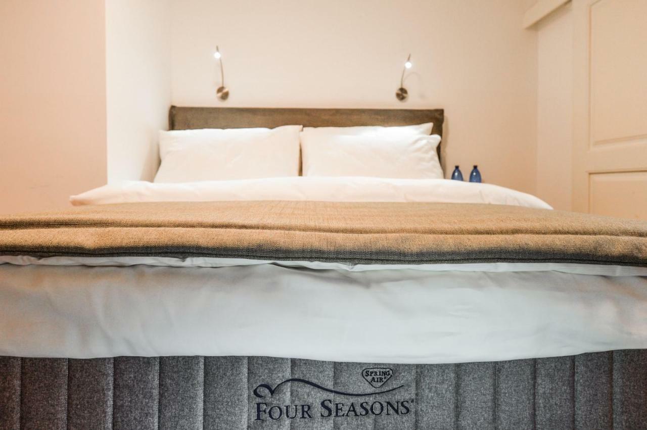 Romantic Apartment Prague Near Charles Bridge מראה חיצוני תמונה